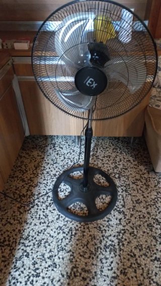 Ventilatore da terra IEX nero