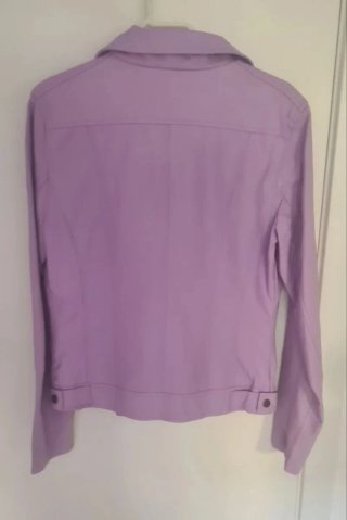 Cazadora polipiel morada