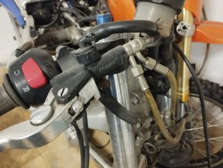 Despiece Yamaha R6 la ultima de carburación.
