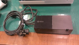 Xbox One Limited Edition Sunset Overdrive