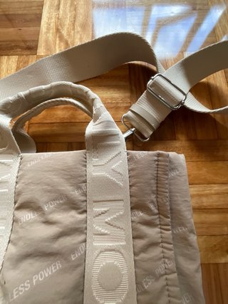Bolso Zara Beige y Blanco