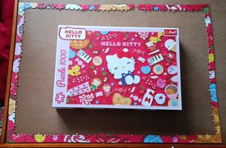 Puzzle Trefl 1.000 piezas Hello Kitty, completo.