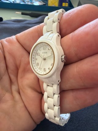 Reloj Guess Blanco y Plateado para niña