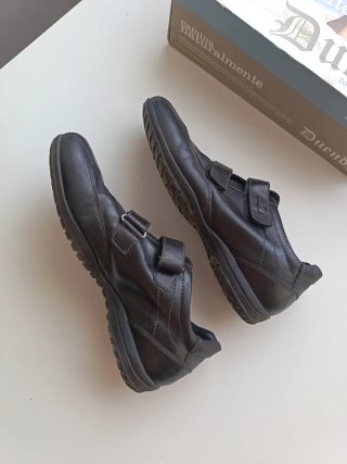 Zapatos Geox chico negros