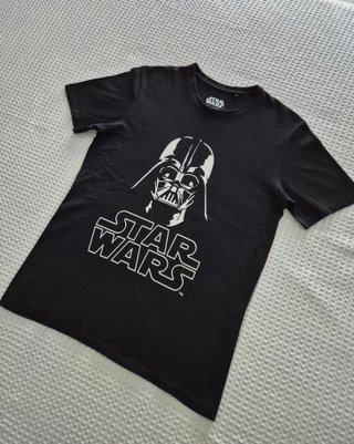 Camiseta Star Wars Darth Vader Negra Oficial