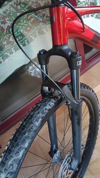 Bicicleta Trek Marlin 5 Gen 3 Roja
