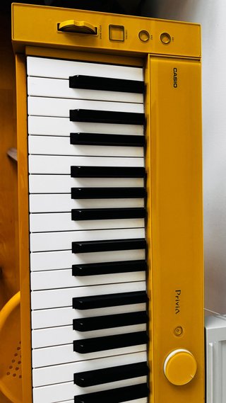Casio PX-S7000HM Piano Digital Amarillo