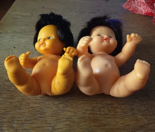 2 Muñecas Barriguitas Famosa