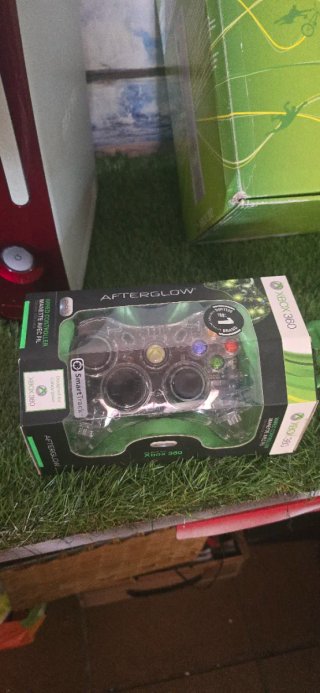 Xbox 360 Arcade Roja + Mando nuevo