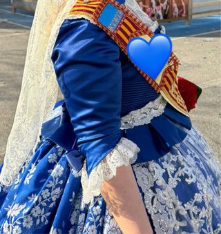 Traje de Fallera azul y dorado