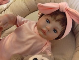 Muñeca Reborn Vinilo y Tela despeinada a propósito
