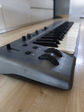 Teclado Controlador MIDI M-Audio 49 Teclas