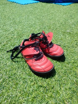 Botas de fútbol niño rojas Zapato Feroz