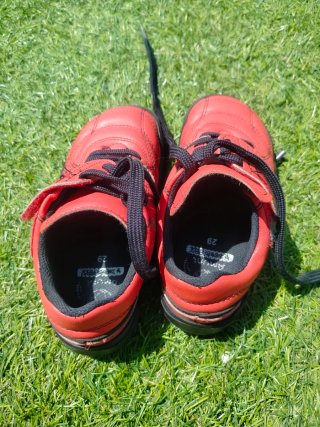 Botas de fútbol niño rojas Zapato Feroz