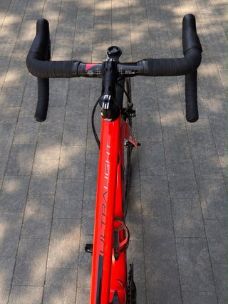 Bicicleta de carretera BH Roja Ultra Light G7. XS