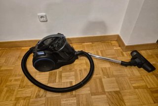 Aspirador Negro con Manguera cecotec 800 w