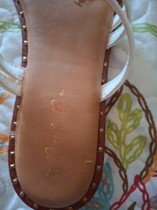 Sandalias blancas tiras