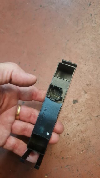 Botónera elevalunas conductor BMW E46 berlina