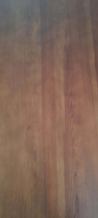 En Benaocaz. Mesa comedor y 4 sillas madera nogal