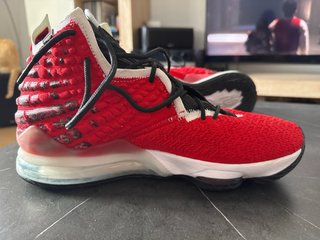 Nike LeBron 17 Zapatillas Talla 45,5