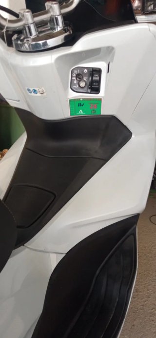 Honda PCX 125 Scooter Blanca