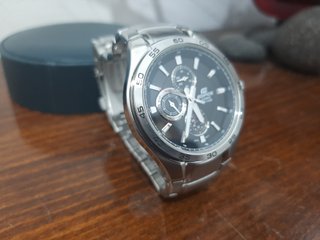 CASIO EDIFICE EF-335 MULTI FUNCIÓN 100 METROS