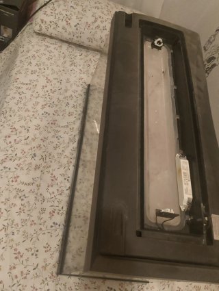 Pecera 100L con tapa y luz