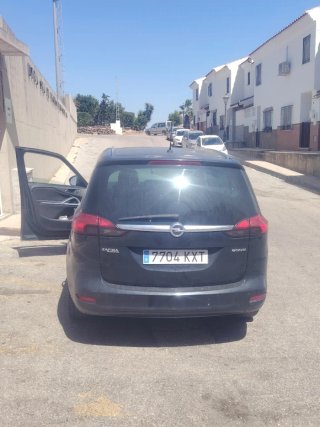 Opel Zafira 2015
