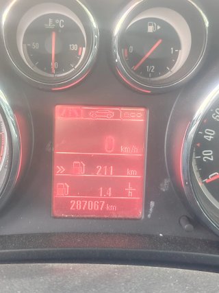 Opel Zafira 2015