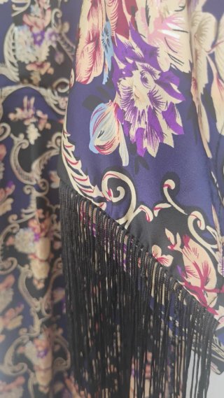 Mono de seda estampado