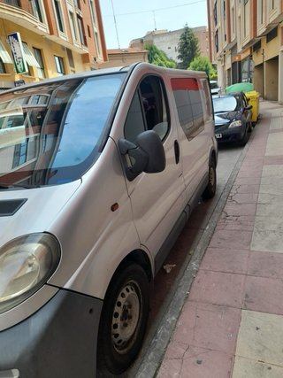 Opel Vivaro 2004