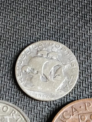 Lote 10 monedas antiguas de Portugal, 2 de Plata!