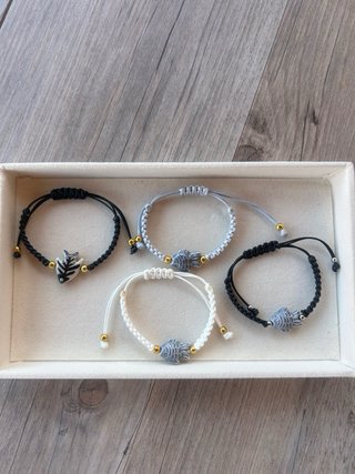 Pulsera pez porcelana gris y dorada