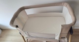 Cuna colecho con mosquitera y cesta