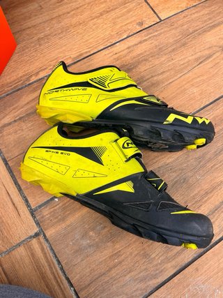 Zapatillas Ciclismo NW Northwave Negras/Amarillas