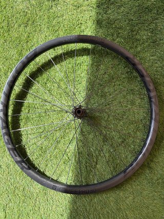 Ruedas Bontrager Kovee Pro30 aro(trasera fisurada)