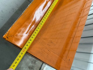 Consola de madera lacada NUEVA