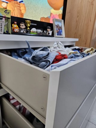 Cómoda blanca IKEA