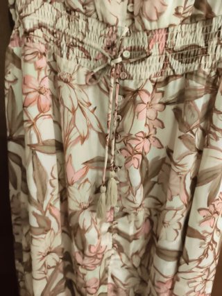 Vestido Guess estampado floral sin estrenar