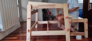 Mesa escritorio y taburete FLISAT IKEA
