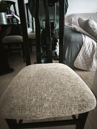 Mesa de comedor y 6 sillas negras