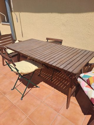 Mesa y 4 Sillas de Madera IKEA Terraza / Jardín