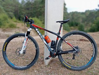 Bicicleta Cube Reaction Carbono Talla 17