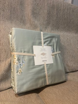 Funda nórdica verde con estampado floral