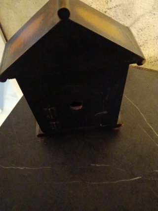 Reloj de mesa antiguo de madera