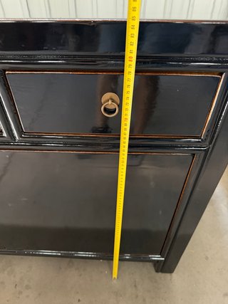 Cómoda lacada madera maciza nueva