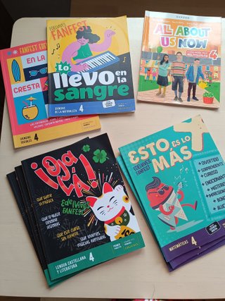 Libros de texto 4 de primaria.