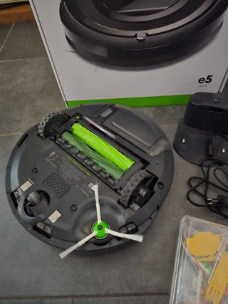 Robot Aspirador Roomba E5