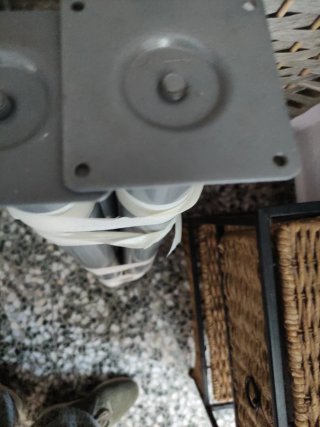 Patas  regulables 70 cm alto 5 euros las 5 patas