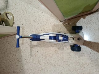 Patín infantil 3 ruedas azul y blanco y azul